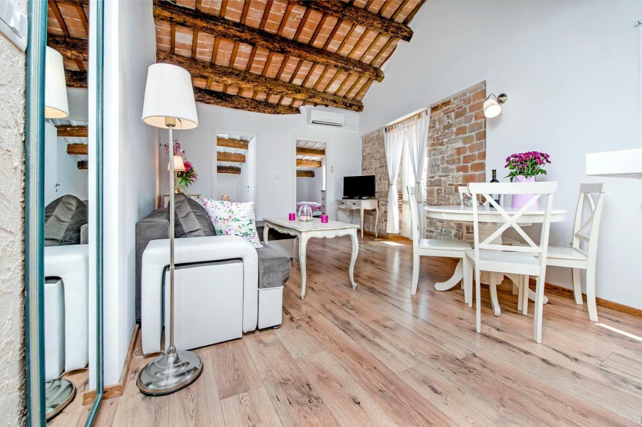 Apartment Casa Alek 로비니 외부 사진