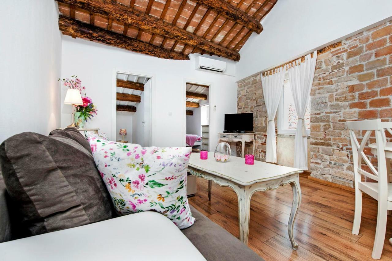 Apartment Casa Alek 로비니 외부 사진